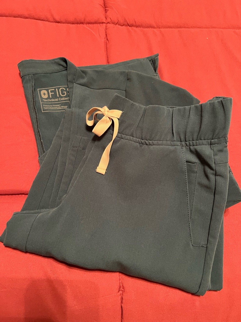 FIGS Scrub Set - Caribbean Blue Top and Bottoms